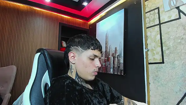 Declan-Fox online show from 09-27-25, 03:56