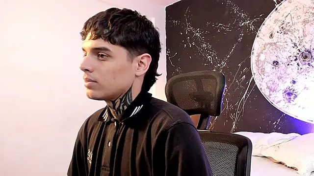 Declan-Fox online show from 10-12-25, 12:17