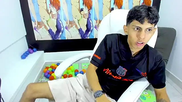 Snapshot of Axeel_Boy chatting on 09-30-25, 03:34 Axeel Boy online show from 09-30-25, 03:34