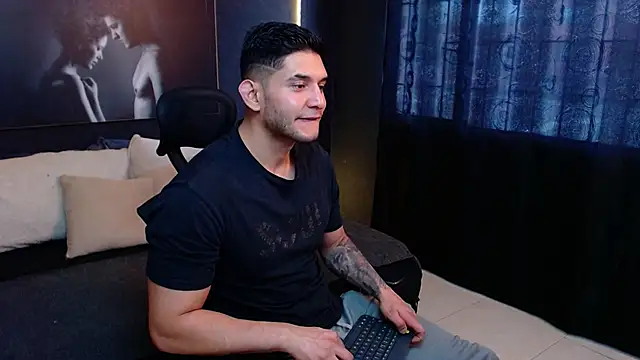 RichardMilleer online show from 10-04-25, 03:02