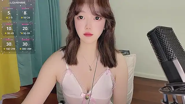 Lucky Cici online show from 12-22-25, 11:49