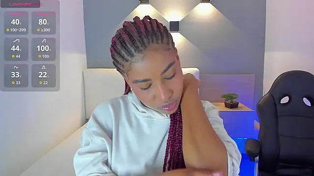 selena monroy online show from 12-17-25, 10:42