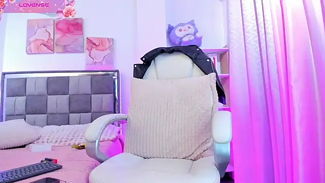 Allisson   online show from 11-15-25, 02:59