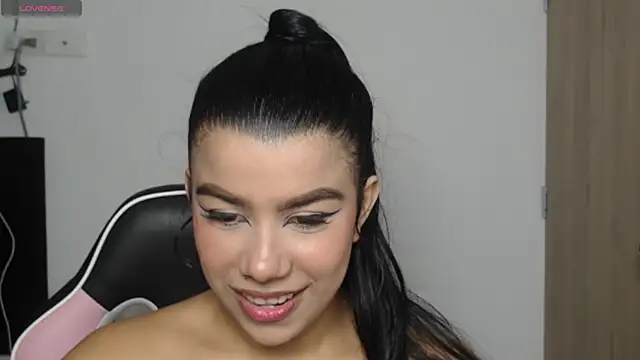 MayaScott11 online show from 12-16-25, 09:08