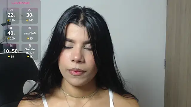 MayaScott11 online show from 11-18-25, 07:06