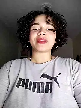 Julie wallace online show from 11-13-25, 09:08