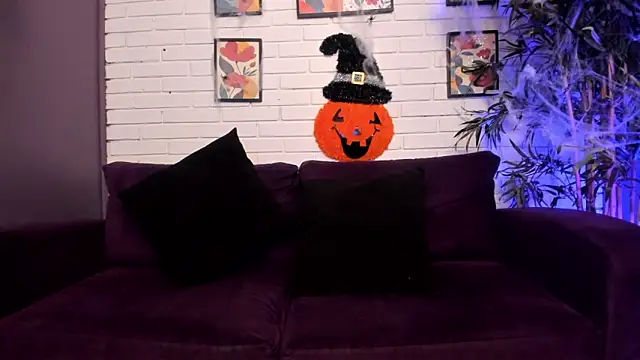 Lilithmuller  online show from 10-10-25, 11:55