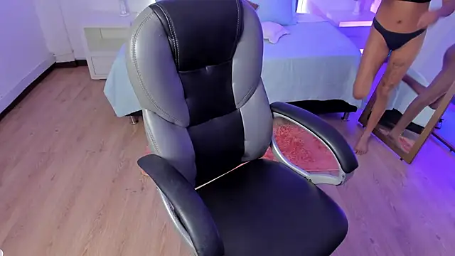 Snapshot of Sofia_collen_ chatting on 10-17-25, 07:59 Sofia collen online show from 10-17-25, 07:59