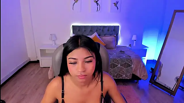 Snapshot of Sofia_collen_ chatting on 10-30-25, 07:55 Sofia collen online show from 10-30-25, 07:55