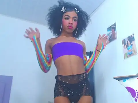 whitneytt online show from 10-05-25, 05:42