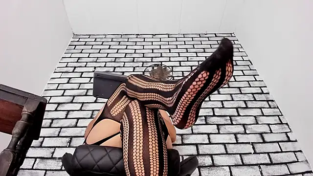 Snapshot of Aida_Rosee chatting on 09-23-25, 01:12 Aida Rosee online show from 09-23-25, 01:12