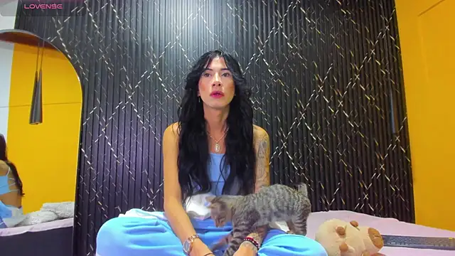 Snapshot of Miss_Ariaa chatting on 10-21-25, 11:31 Miss Ariaa online show from 10-21-25, 11:31
