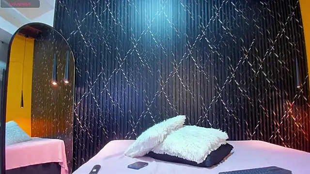 Snapshot of Miss_Ariaa chatting on 10-09-25, 11:33 Miss Ariaa online show from 10-09-25, 11:33
