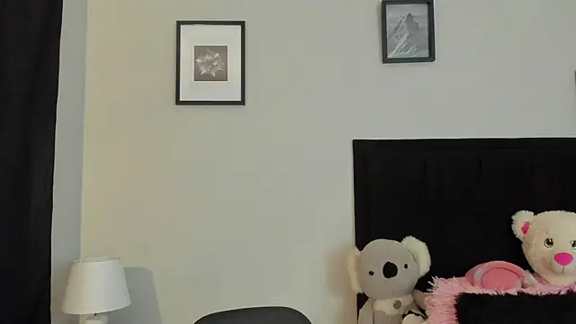 Lyria Diamond online show from 01-10-26, 08:26