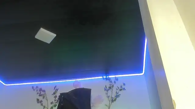 abbiecollins js online show from 06-17-26, 04:23