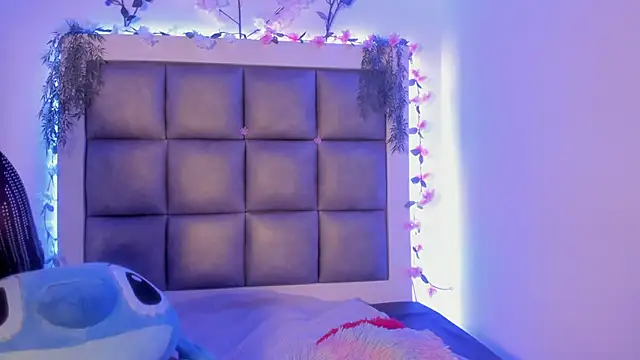 Snapshot of abbiecollins_js chatting on 03-01-26, 05:51 abbiecollins js online show from 03-01-26, 05:51