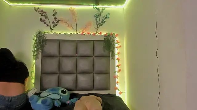 Snapshot of abbiecollins_js chatting on 02-24-26, 04:24 abbiecollins js online show from 02-24-26, 04:24