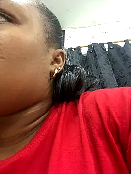 Karol sexy23 online show from 10-28-25, 04:17