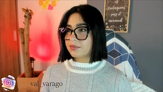 Snapshot of val_varago chatting on 07-20-26, 03:47 val varago online show from 07-20-26, 03:47