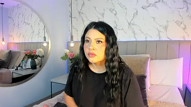 Amber Santana online show from 10-28-25, 08:41