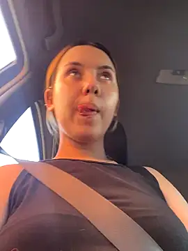 coupleyys online show from 11-13-25, 09:08