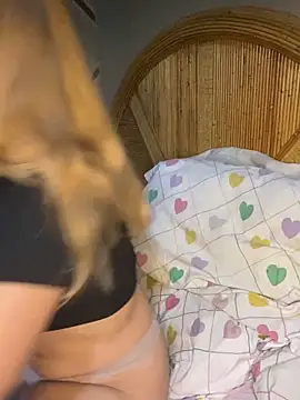 coupleyys online show from 04-07-26, 09:16