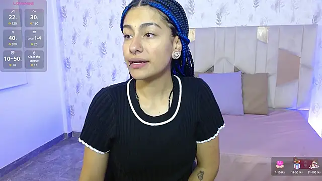 Snapshot of DAKOTA_TAY1 chatting on 10-02-25, 10:51 DAKOTA TAY1 online show from 10-02-25, 10:51