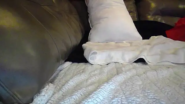 kinkyteenjt online show from 12-23-25, 02:00