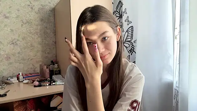 Cuteviola online show from 02-16-26, 12:42