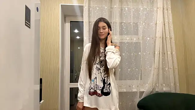 Cuteviola online show from 09-18-25, 02:42