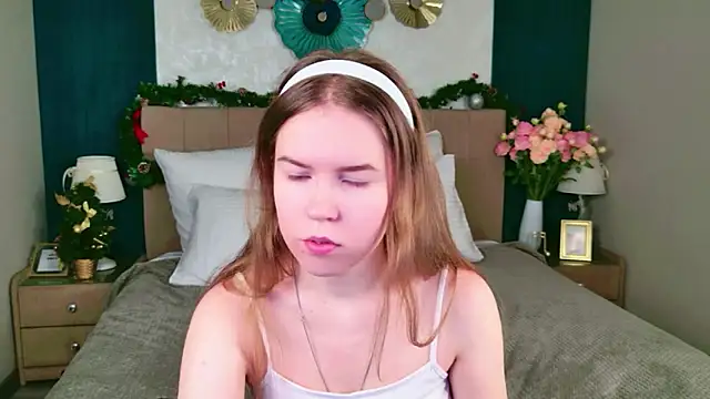 Alida Brice online show from 12-21-25, 05:53