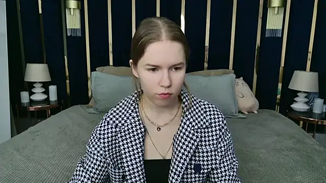 Alida Brice online show from 11-09-25, 05:33