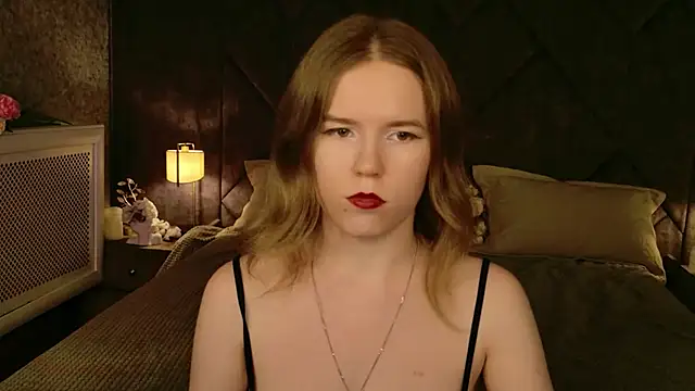 Snapshot of Alida_Brice chatting on 07-09-26, 04:06 Alida Brice online show from 07-09-26, 04:06