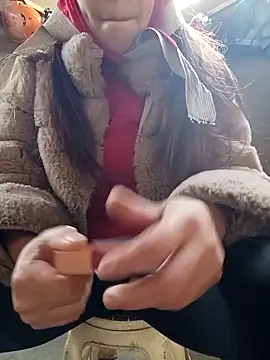 -Miu-98 online show from 12-18-25, 01:55