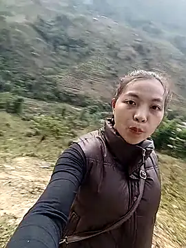 Snapshot of -Miu-98 chatting on 01-18-26, 01:42 -Miu-98 online show from 01-18-26, 01:42