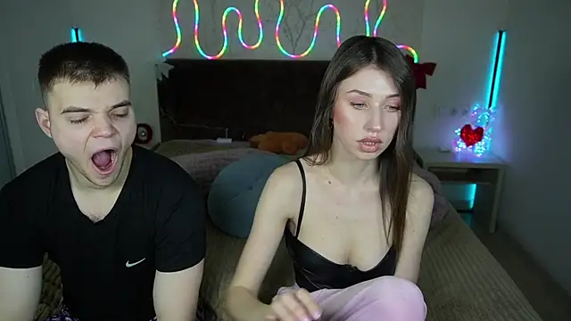 Vikki George online show from 12-21-25, 09:04