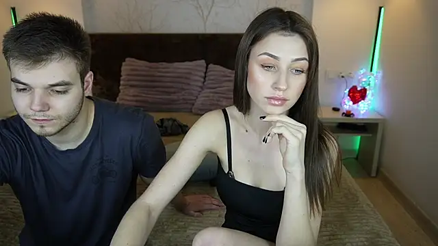 Vikki George online show from 10-20-25, 07:47