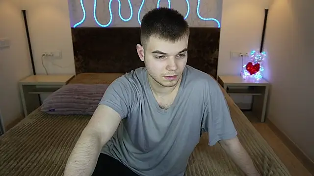 Vikki George online show from 12-01-25, 01:28