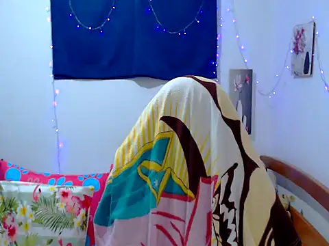 seraphinewhite online show from 04-15-26, 11:27