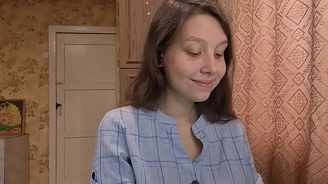 QutieDaSweet online show from 10-26-25, 06:25