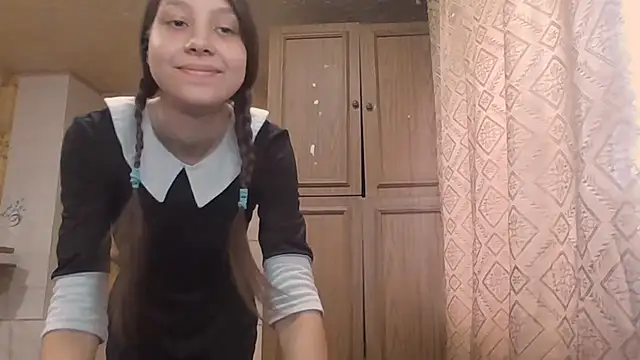 QutieDaSweet online show from 10-27-25, 03:07