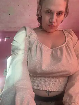 Snapshot of eggsma666 chatting on 01-14-26, 02:20 eggsma666 online show from 01-14-26, 02:20