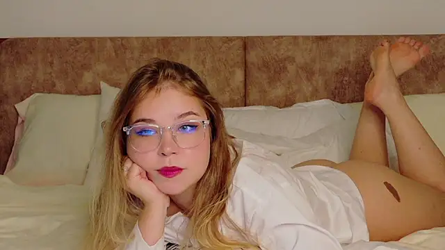 Lilith Bonheur online show from 02-11-26, 12:10