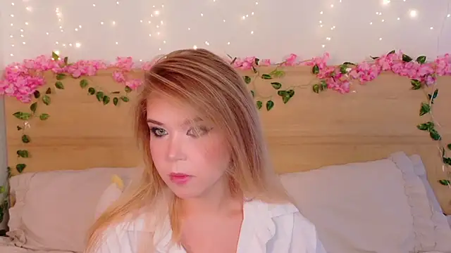 Lilith Bonheur online show from 11-02-25, 09:20