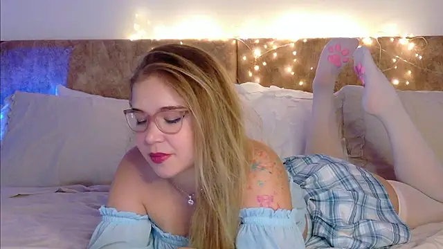 Lilith Bonheur online show from 01-19-26, 02:10