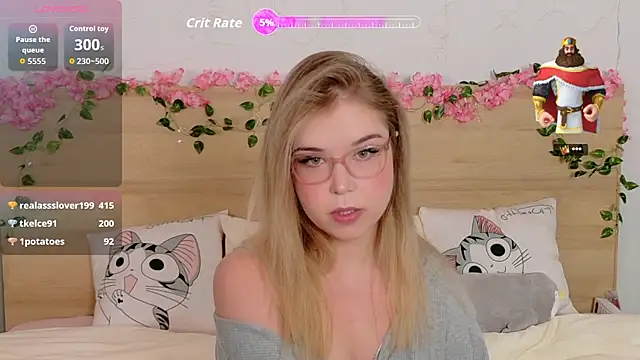 Snapshot of Lilith_Bonheur chatting on 09-21-25, 05:51 Lilith Bonheur online show from 09-21-25, 05:51