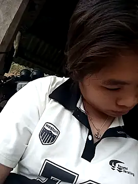 Luyen004 online show from 02-23-26, 02:02