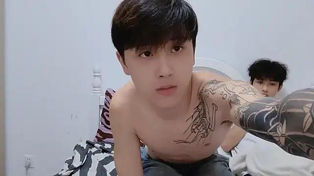 Snapshot of xiaoyi2563 chatting on 10-11-25, 03:35 xiaoyi2563 online show from 10-11-25, 03:35