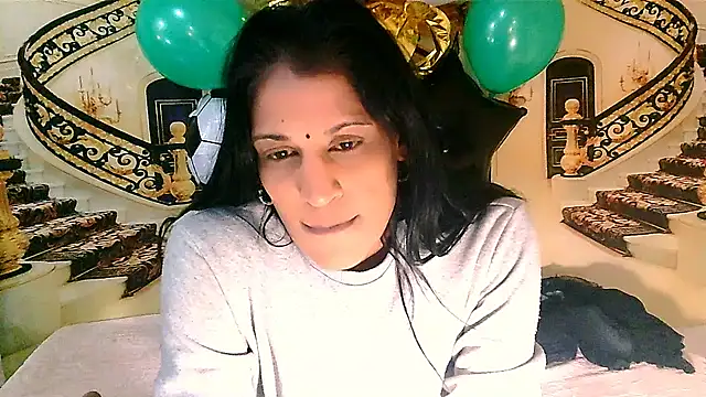 IndianSexcSmyle online show from 07-18-26, 05:38