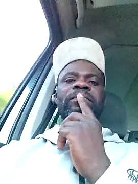 Snapshot of Kwasi-a chatting on 09-17-25, 05:20 Kwasi-a online show from 09-17-25, 05:20